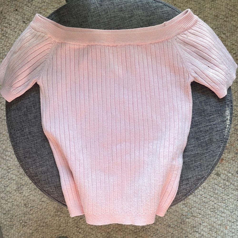 WOMENS SMALL LIGHT PINK T-SHIRT SLIGHTLY CROPPED